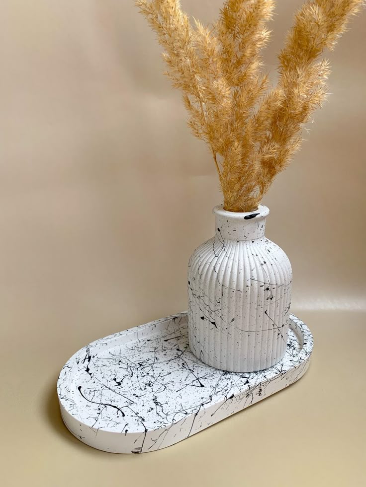 Mini Vase with Oval Tray Ceramic Set