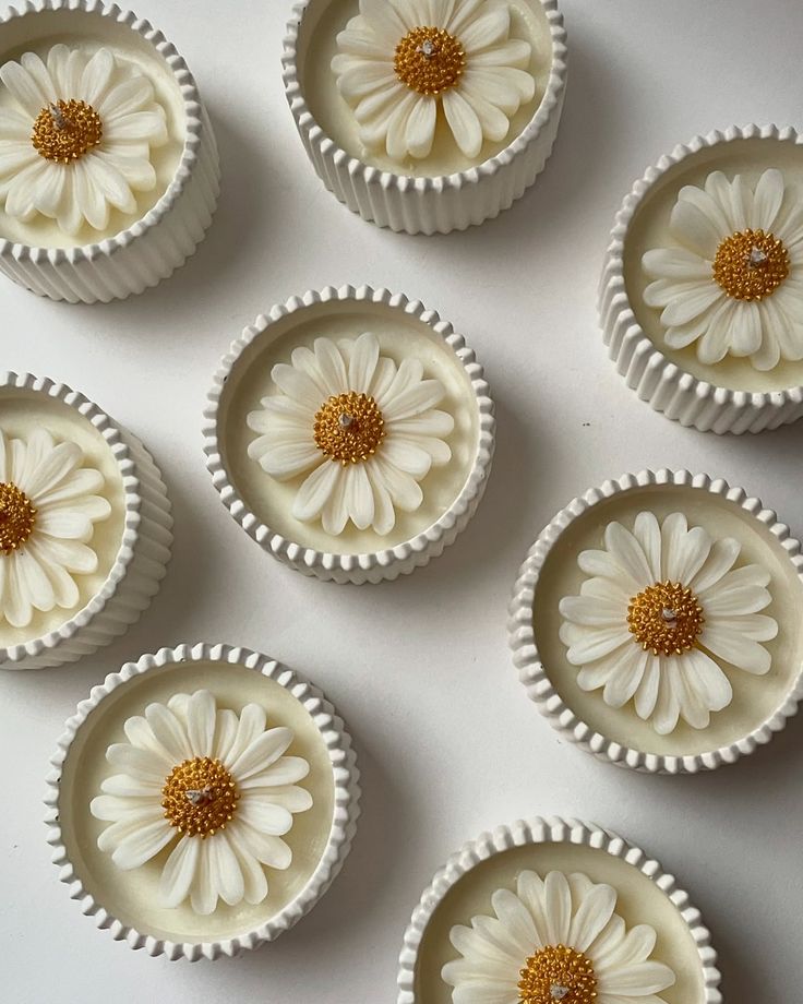 Daisy Candle Jar