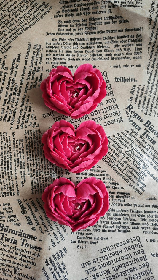 LOVE FLOWER CANDLE