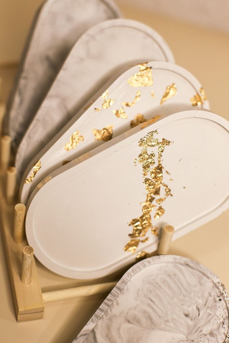Oval Ceramic Tray – Minimal Decorative Organizer
