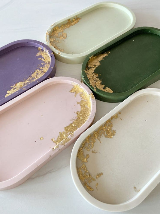 Oval Ceramic Tray – Minimal Decorative Organizer
