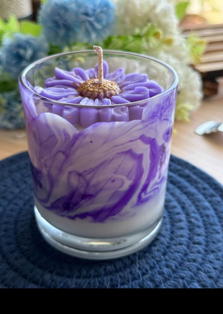Marble Bloom candle