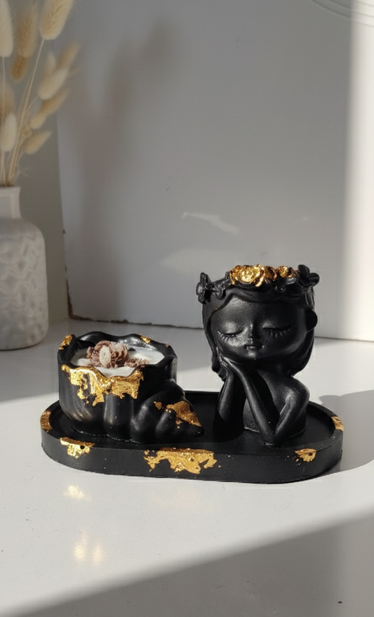 Seashell tray | sleeping girl