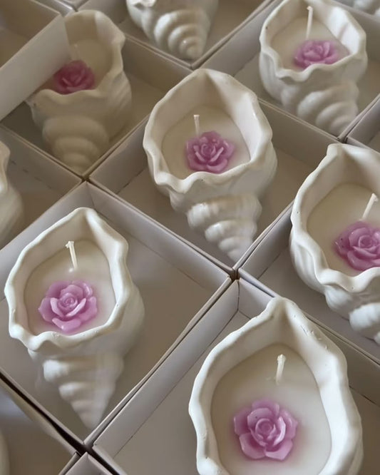 Pearl shell candle with gift pack