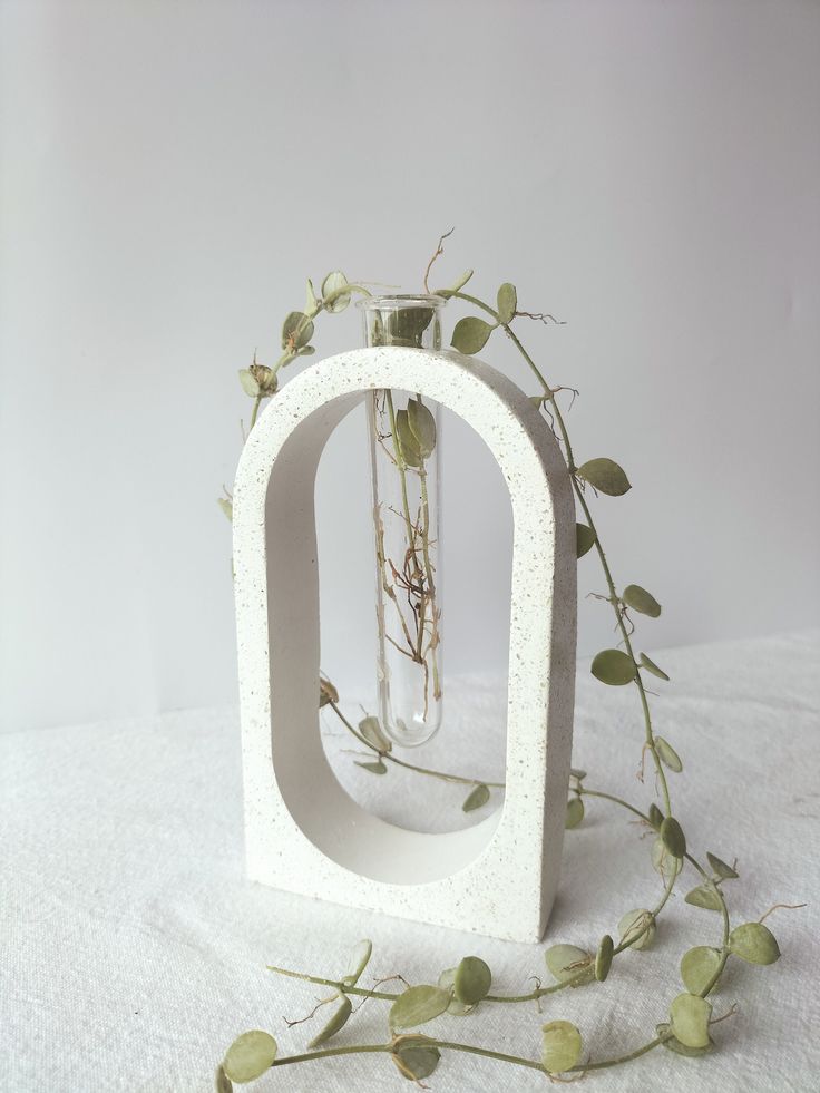 Arch Vase