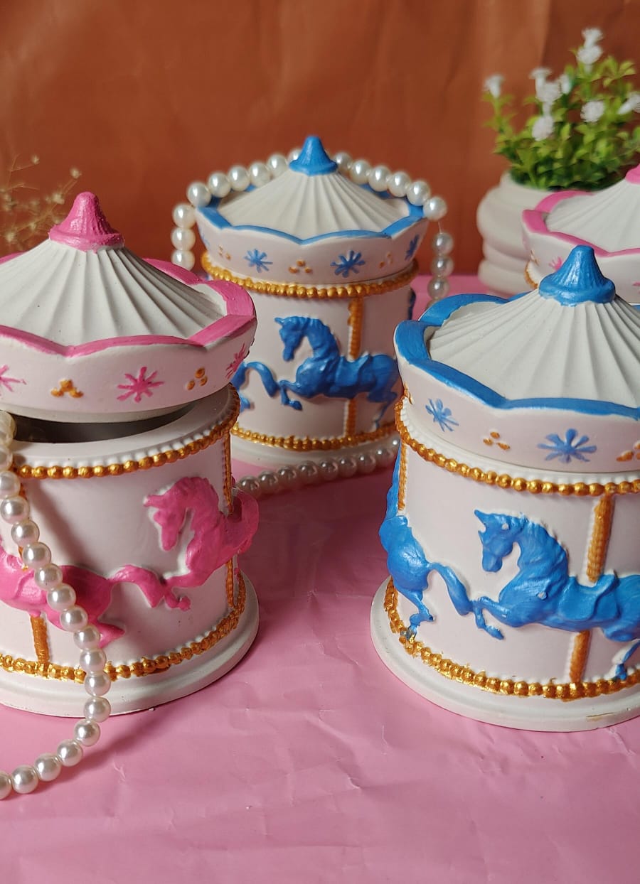 Carousel Jar – A Touch of Elegance 🎠