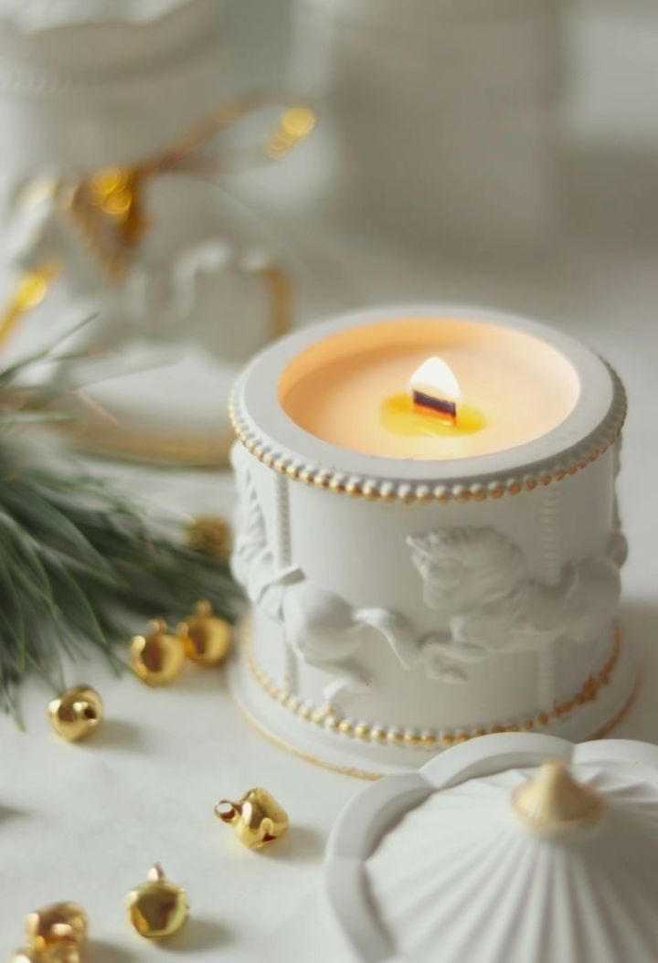 Elegant Carousel Ceramic Jar candle