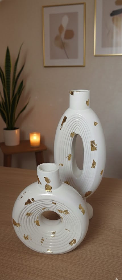 ✨ Hollow Round / Oval Decorative Vase
