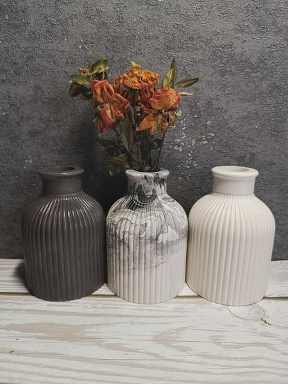 Mini Ceramic Vase – Small Decorative Accent Piece