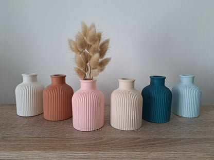 Mini Ceramic Vase – Small Decorative Accent Piece
