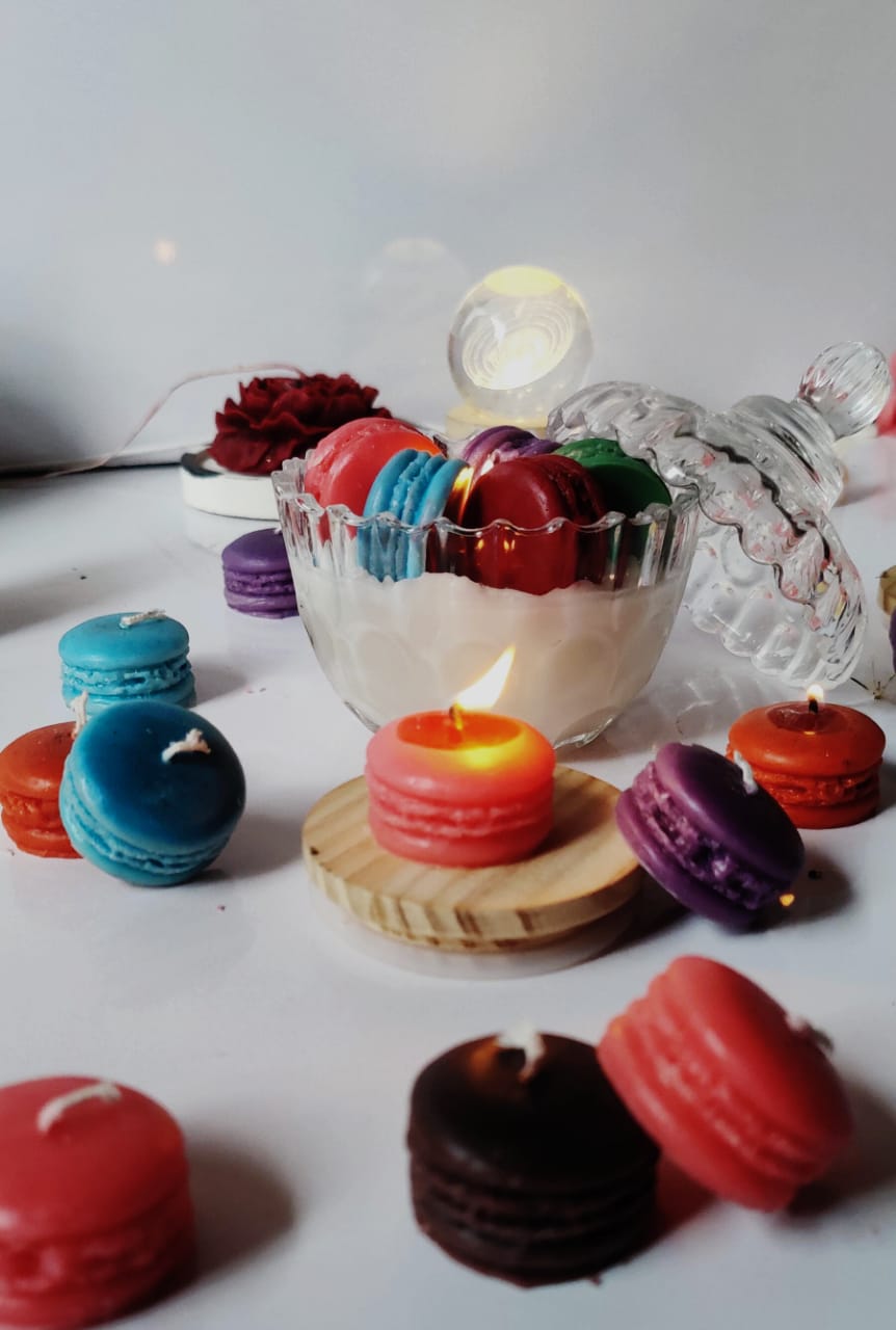 "Micron Candle – Elegant Ribbed Shell Design | Handmade Decor Candle"