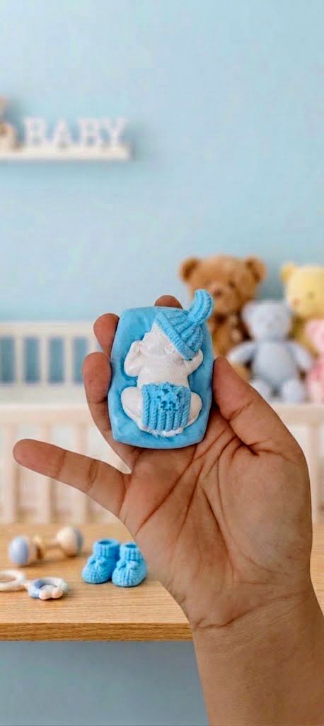 Baby sleeping stone baby announcement 💖💙
