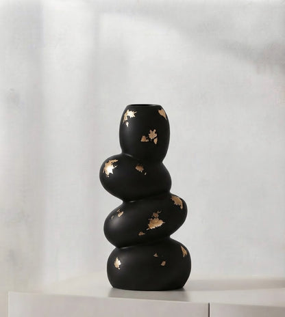 Pebble vase