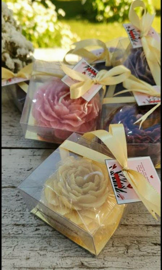 Peony Candle Gift Box  .