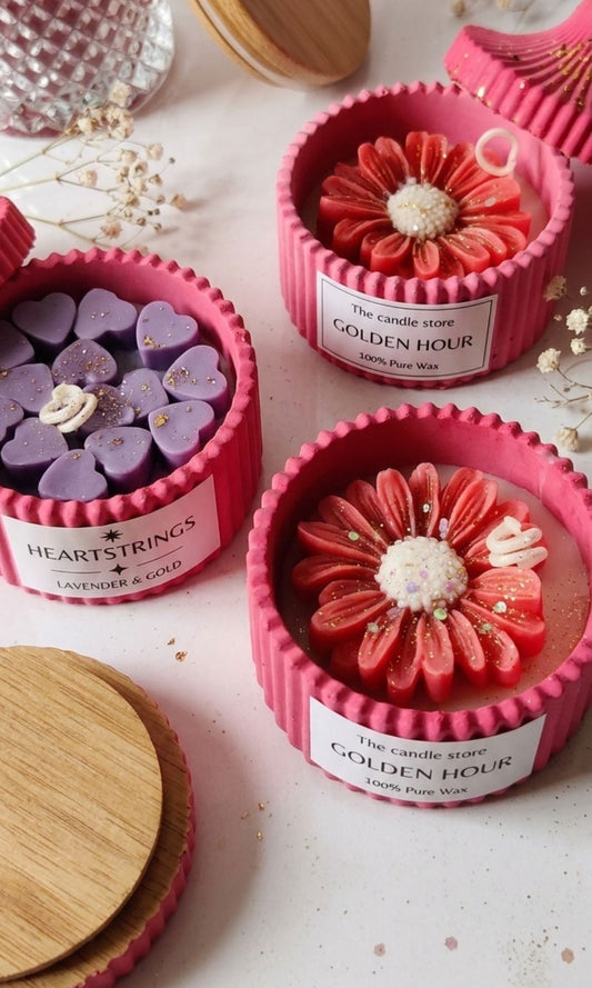" DAISY Delight Scented Jar Candle"