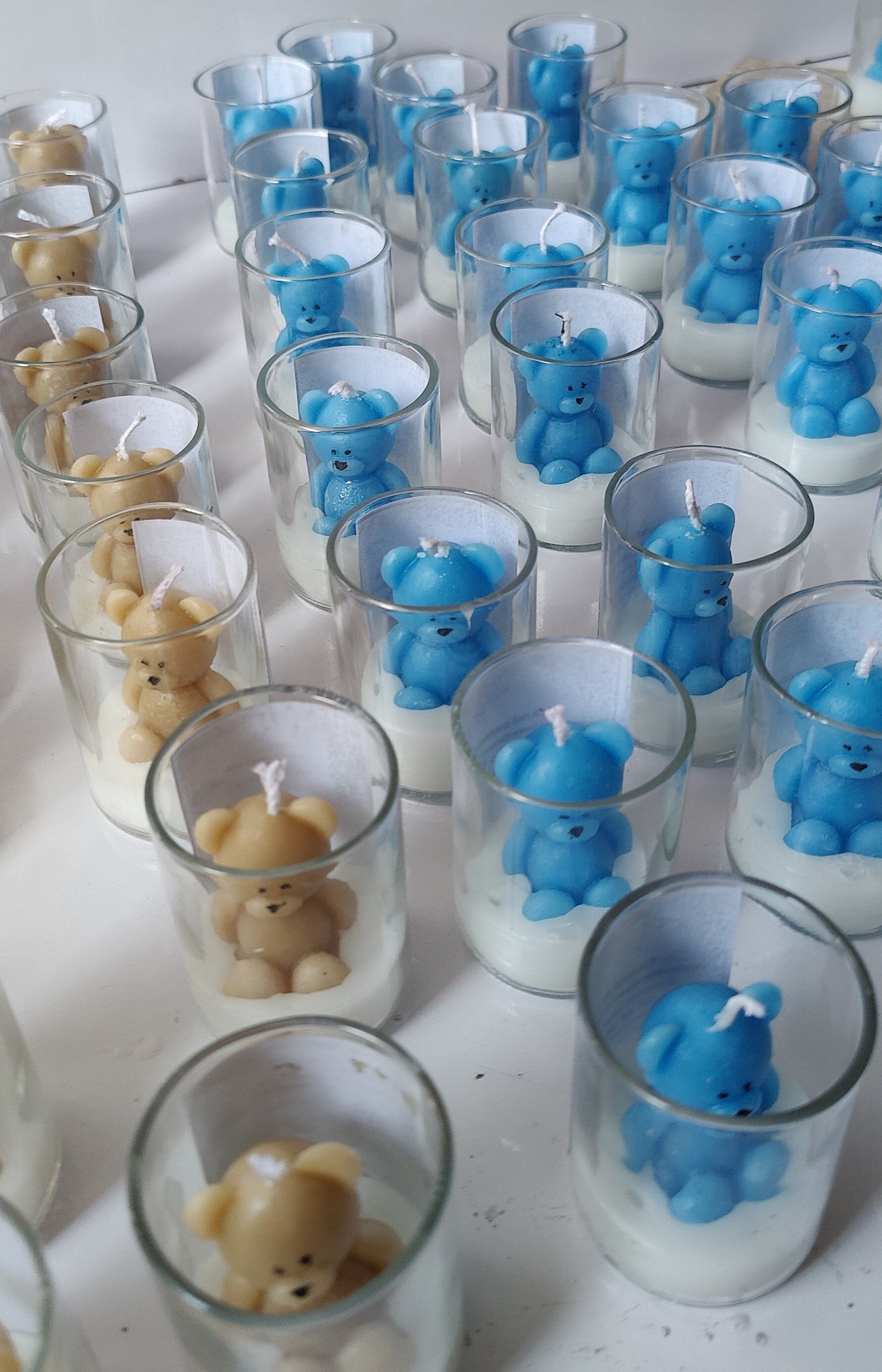 Teddy bear candle without packing