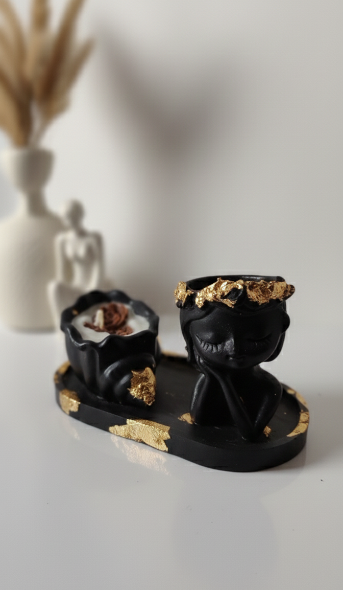 Seashell tray |  sleeping girl